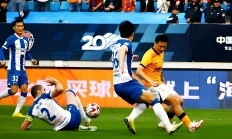 米兰体育-关于足坛焦点，各路高手展开激烈角逐的信息