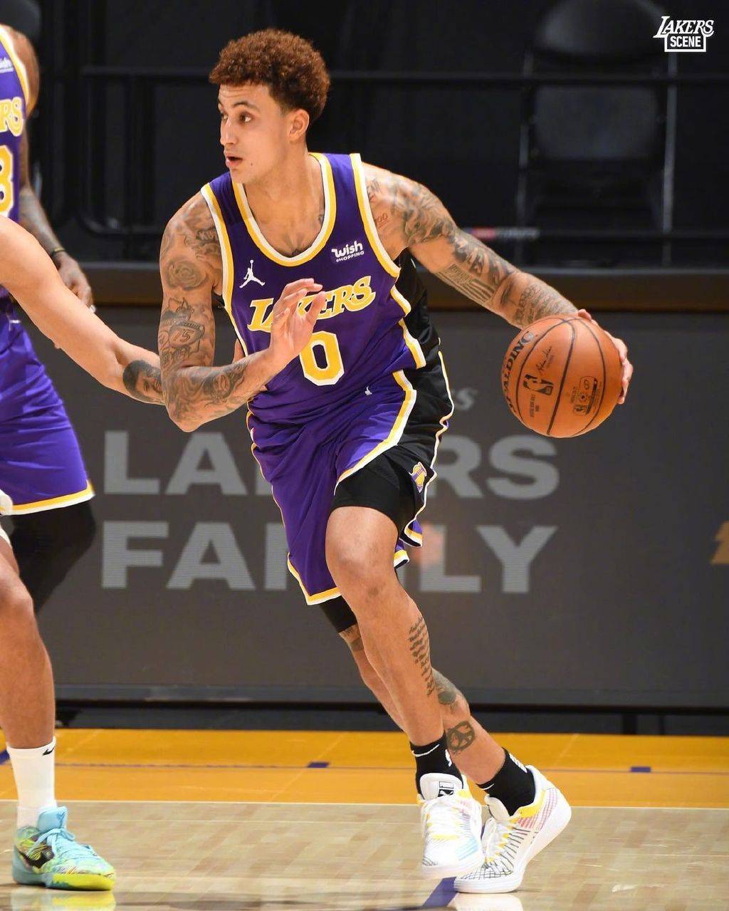 阿拉维斯客场告捷,豪取三分 阿拉维斯客场告捷,豪取三分