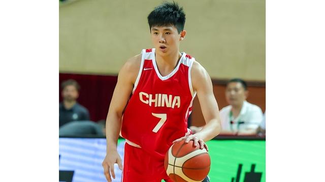 关于优秀新秀球员在赛场上崭露头角的信息 关于优秀新秀球员在赛场上崭露头角的信息