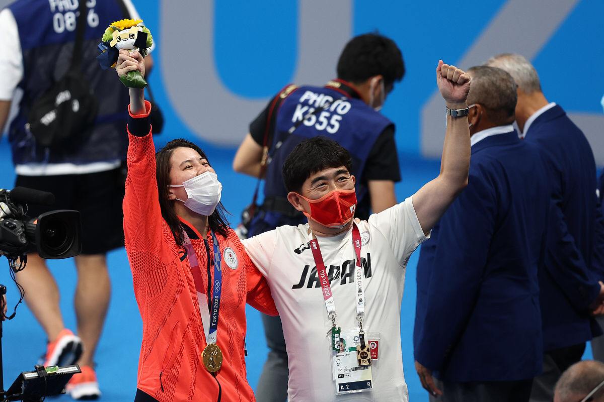 包含韩国运动员力克对手,夺得滑板滑雪金牌的词条 包含韩国运动员力克对手,夺得滑板滑雪金牌的词条