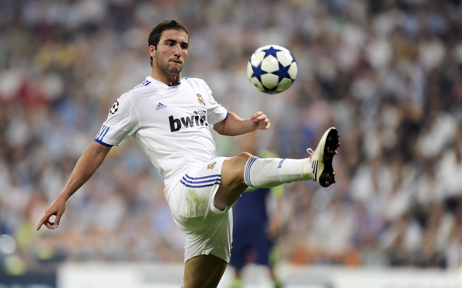 凯塞多扛起全队,德国横扫巴拉圭,一场战术与意志的较量